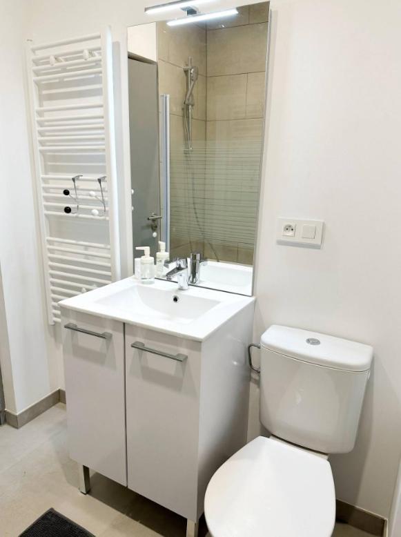 Rs-0 - Appartement F2 Au Rdc A Mulhouse Pour 1-3 Pers Extérieur photo
