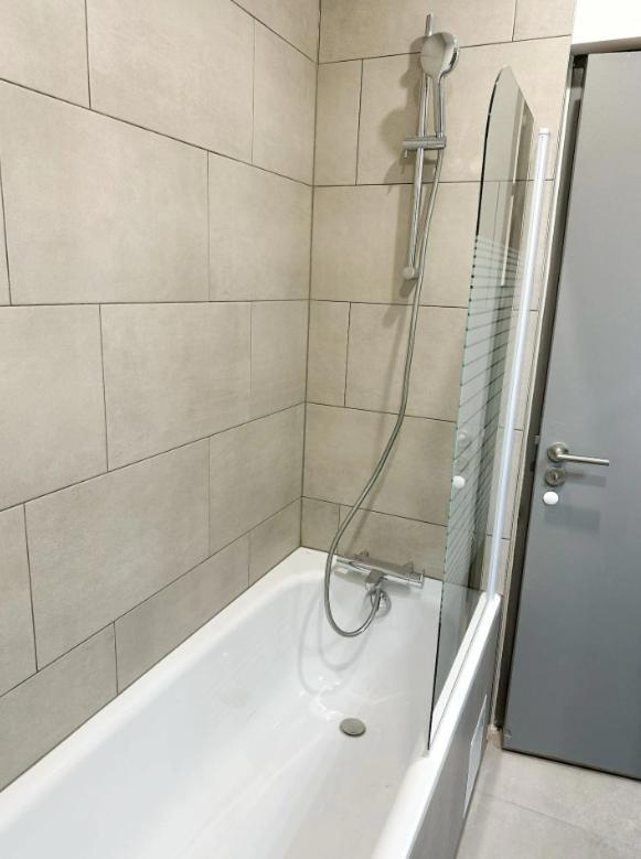Rs-0 - Appartement F2 Au Rdc A Mulhouse Pour 1-3 Pers Extérieur photo